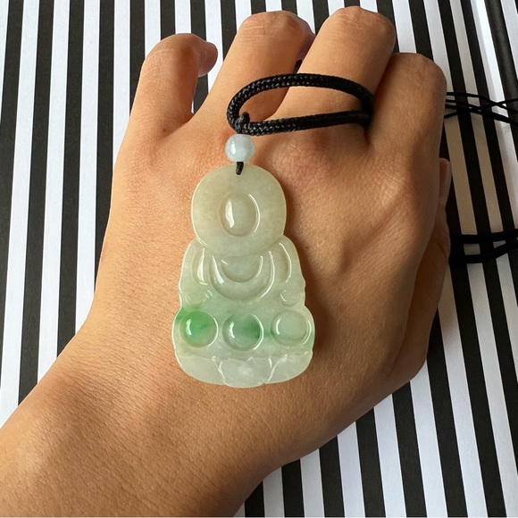 💚JADE GUANYIN BUDDHA Small Thin authentic jadeite necklace - Picture 7 of 11